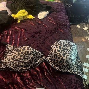 I’m selling a bra, it’s leopard print.  It’s a really good bra.
